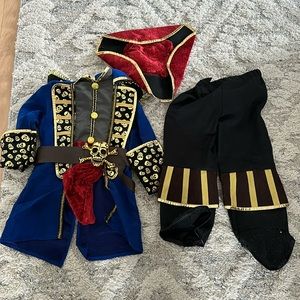 Pirate costume 3t